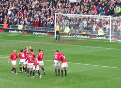 United score in the derby<br />(United 3 - city 1, 13/12/2003)